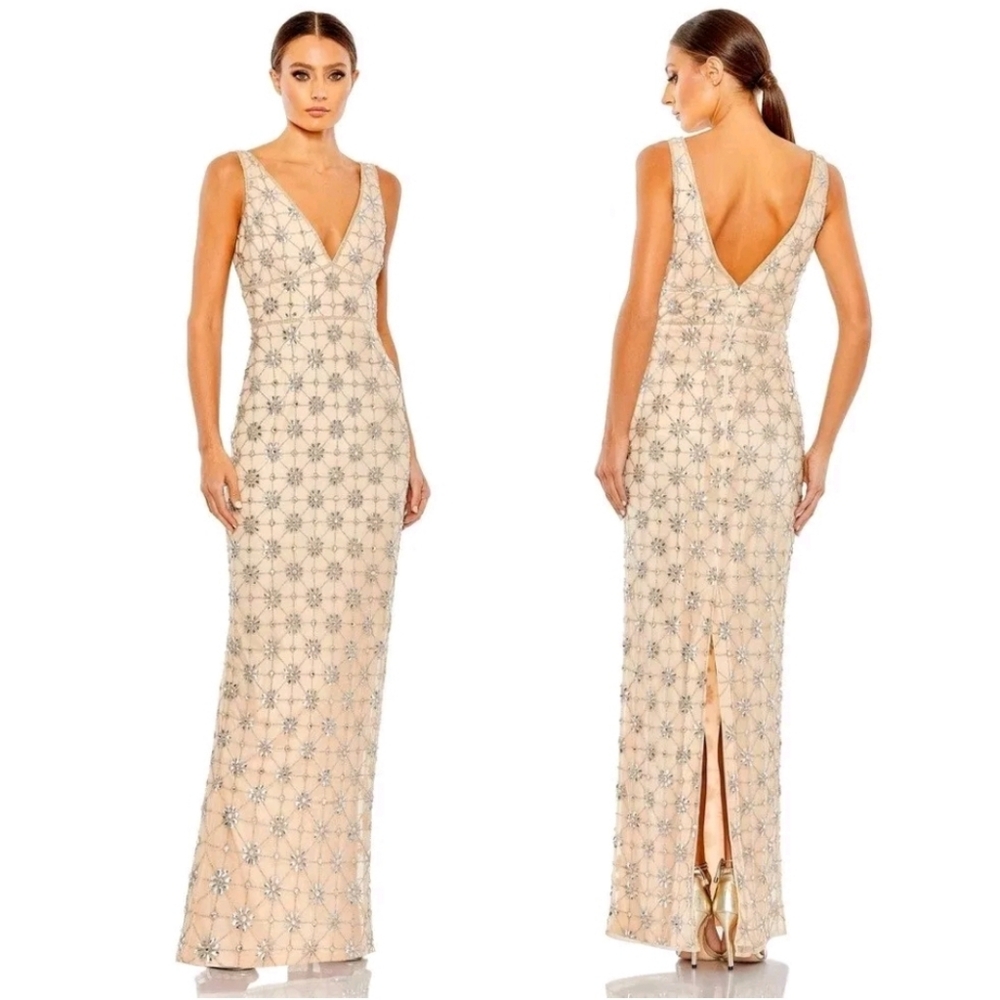 Mac Duggal Sleeveless Hand Beaded V-Neck Gown sz 6 Nude Silver 93744